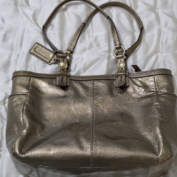 Vintage Coach Gold Satchel. - Picture 4 of 15